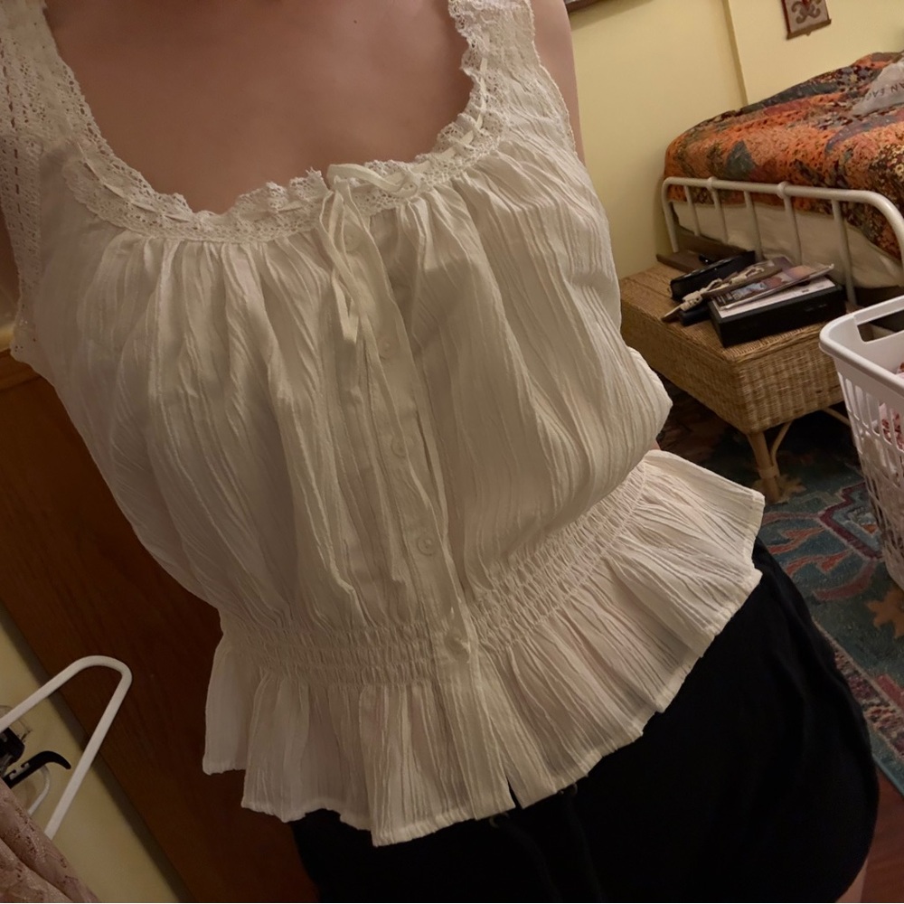 Brand new American Eagle Outfitters Cream vintage style lacy camisole - Picture 2 of 6